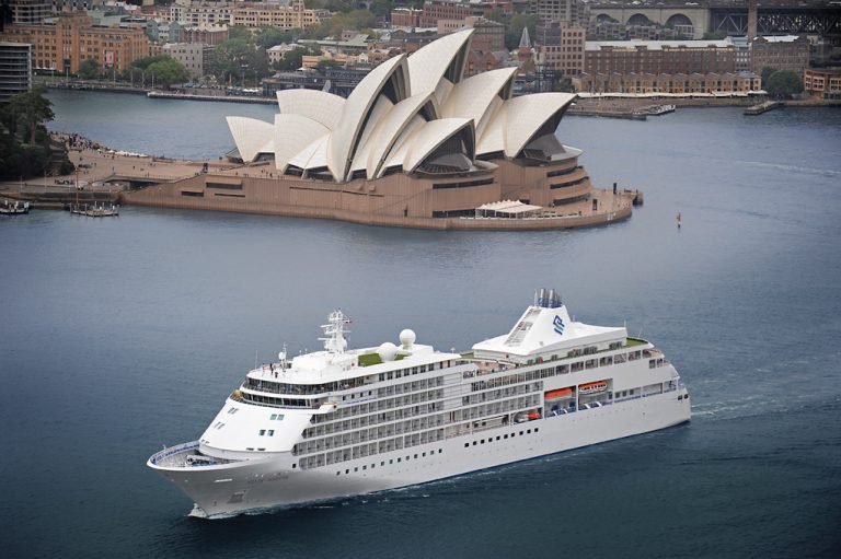 SILVERMUSE SYDNEY HARBOR