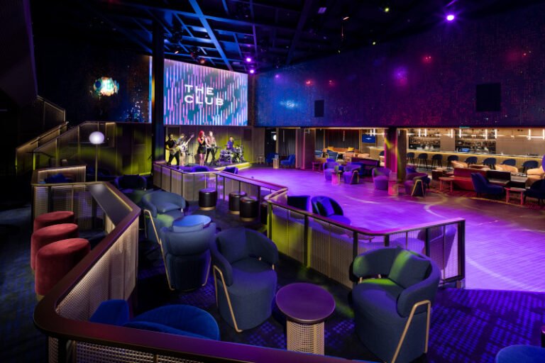 Celebrity Edge, Edge, EG, Public Venues, Public Rooms, Onboard, On board, The Club, nightlife, nightclub